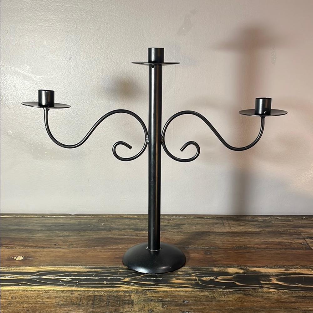 Simplistic metal candle holder for 3 candles - fantastic for weddings!  Black